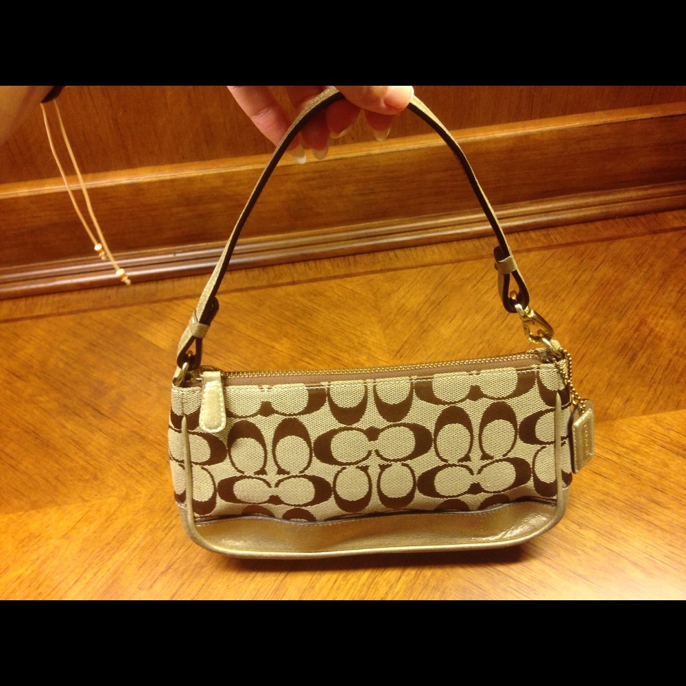 Coach shoulder bag